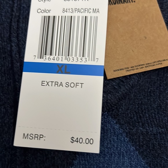 DOCKERS MENS Golf/leisure vest. Sz XL. Great gift!!( accessories not inc) - Picture 4 of 5